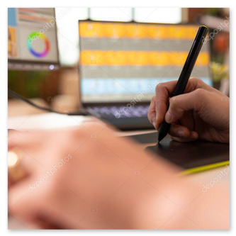 Bildbearbeitung am Laptop mit natürlichem Look